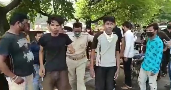 Two bikers nabbed while trying to snatch mobile near JRD Sports Complex Two bikers nabbed while trying to snatch mobile near JRD Sports Complex